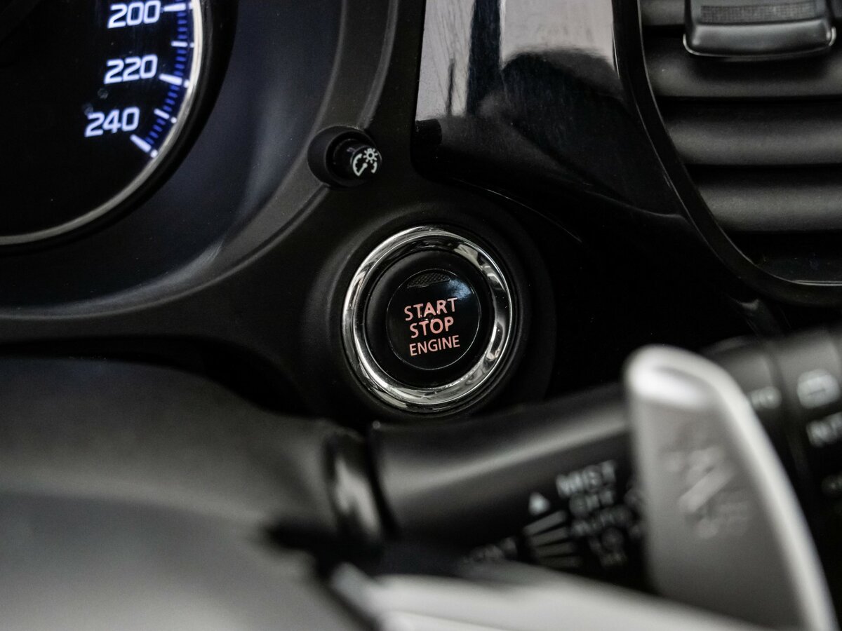 Купить Mitsubishi Outlander III Рестайлинг 2, 2017, 191 296 км, фото №16