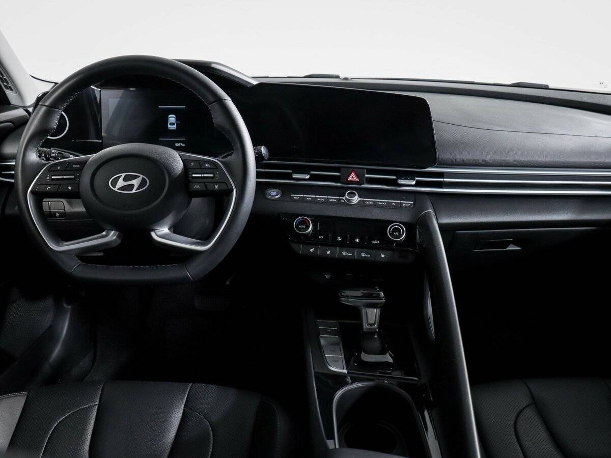 Купить Hyundai Elantra VII (CN7) Рестайлинг, 2024, 2 505 км, фото №10