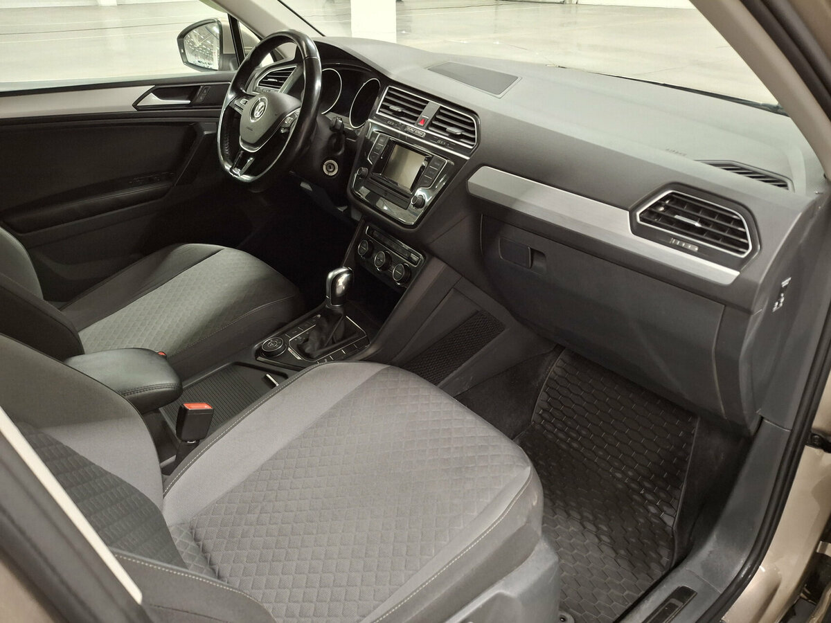 Купить Volkswagen Tiguan II, 2017, 92 511 км, фото №11