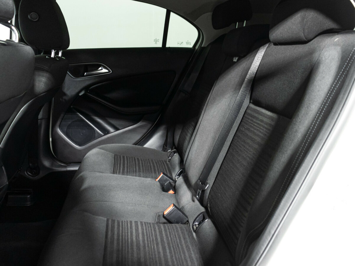 Купить Mercedes-Benz A-Класс 180 III (W176), 2013, 208 692 км, фото №10