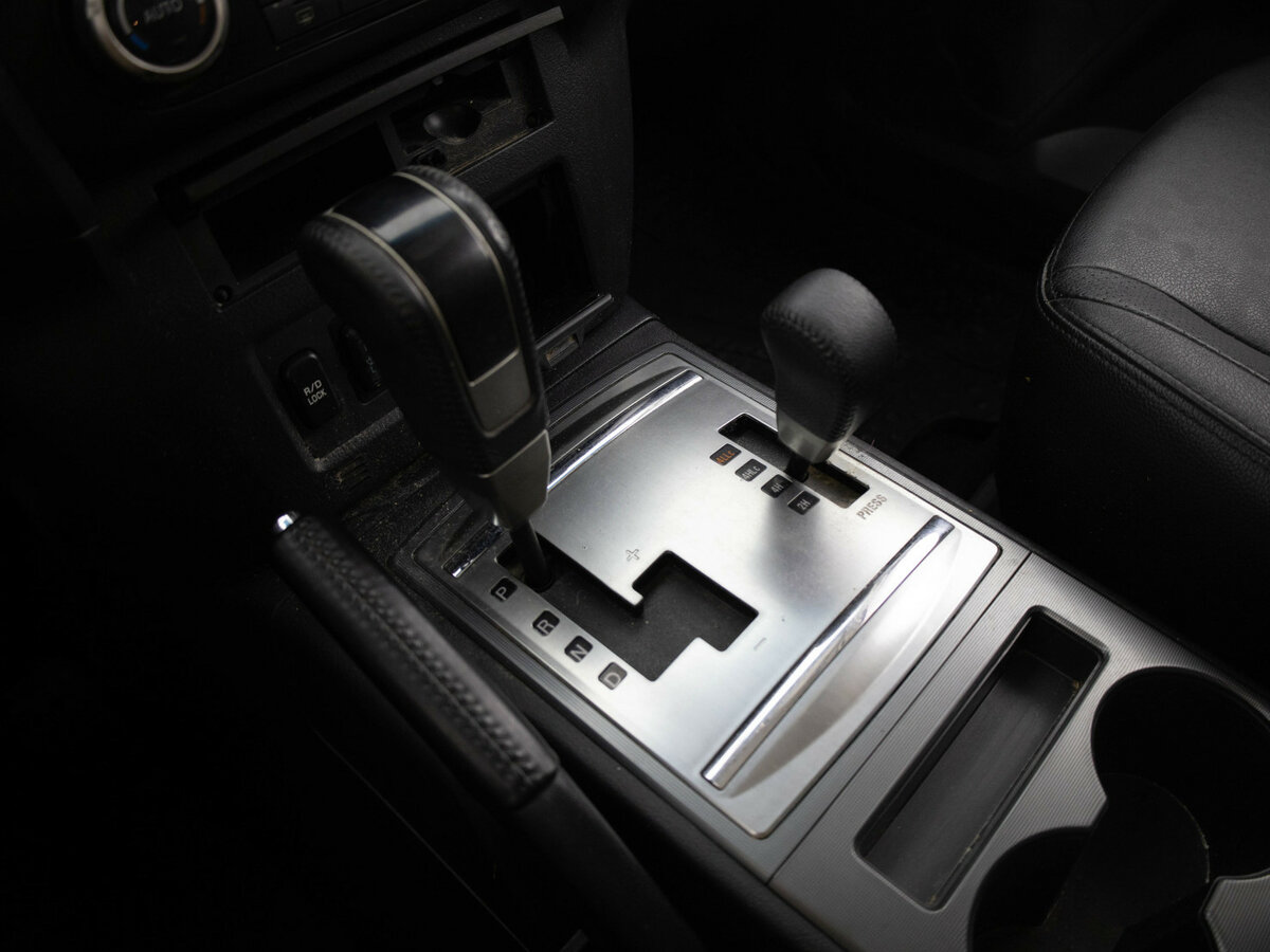 Купить Mitsubishi Pajero IV Рестайлинг 1, 2013, 152 060 км, фото №12