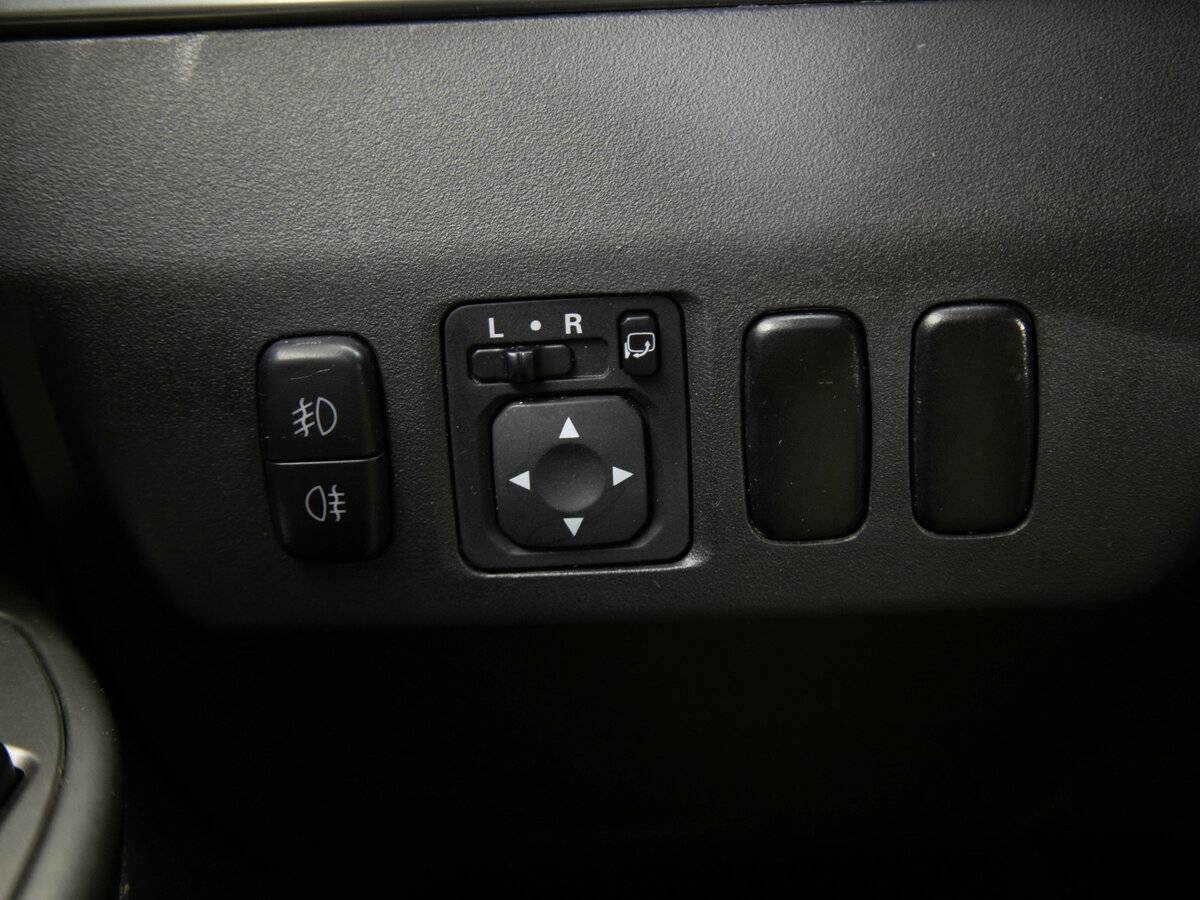 Купить Mitsubishi Pajero IV Рестайлинг 1, 2013, 152 060 км, фото №15