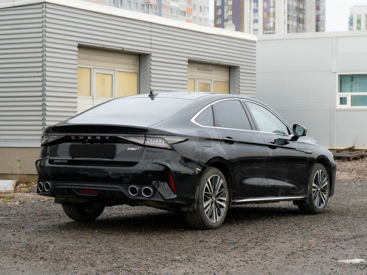 Chery Arrizo 8