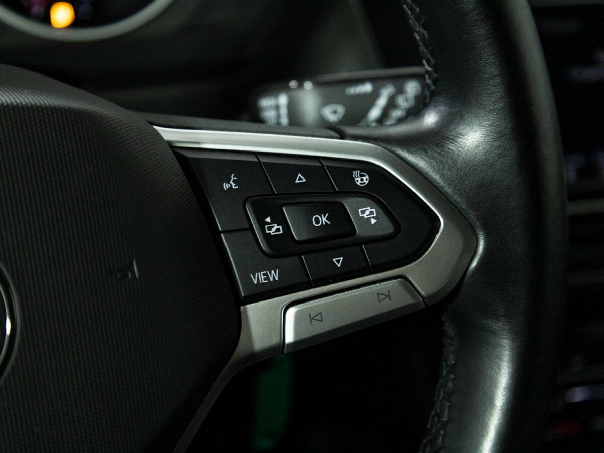 Купить Volkswagen Tiguan II Рестайлинг, 2021, 63 490 км, фото №19