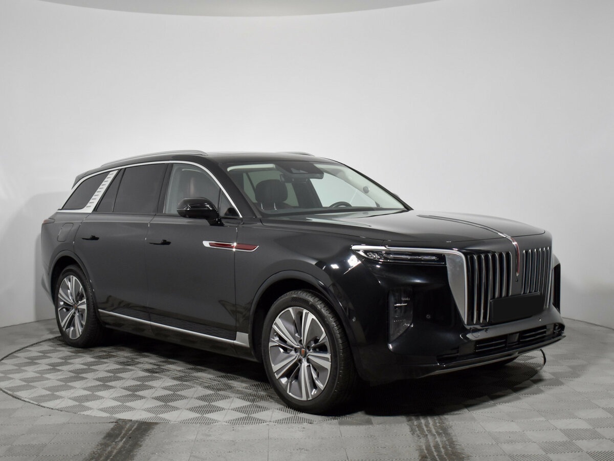 Hongqi E-HS9