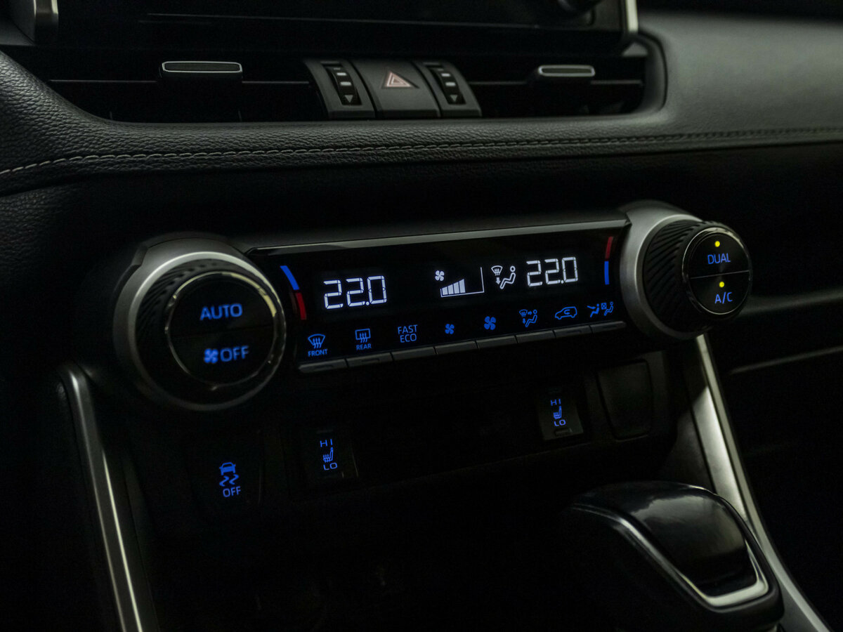 Купить Toyota RAV4 V (XA50), 2020, 82 230 км, фото №15