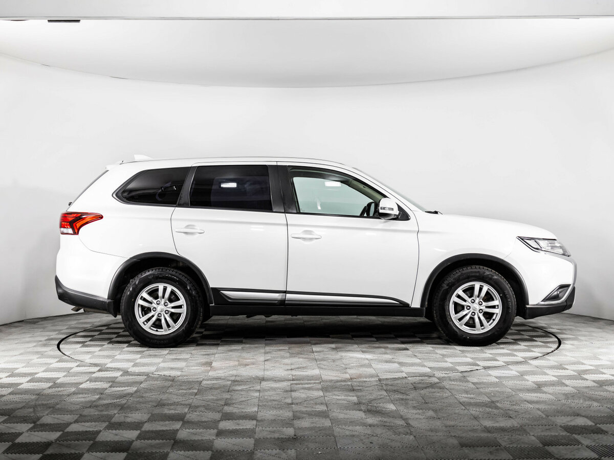 Купить Mitsubishi Outlander III Рестайлинг 3, 2018, 126 249 км, фото №4