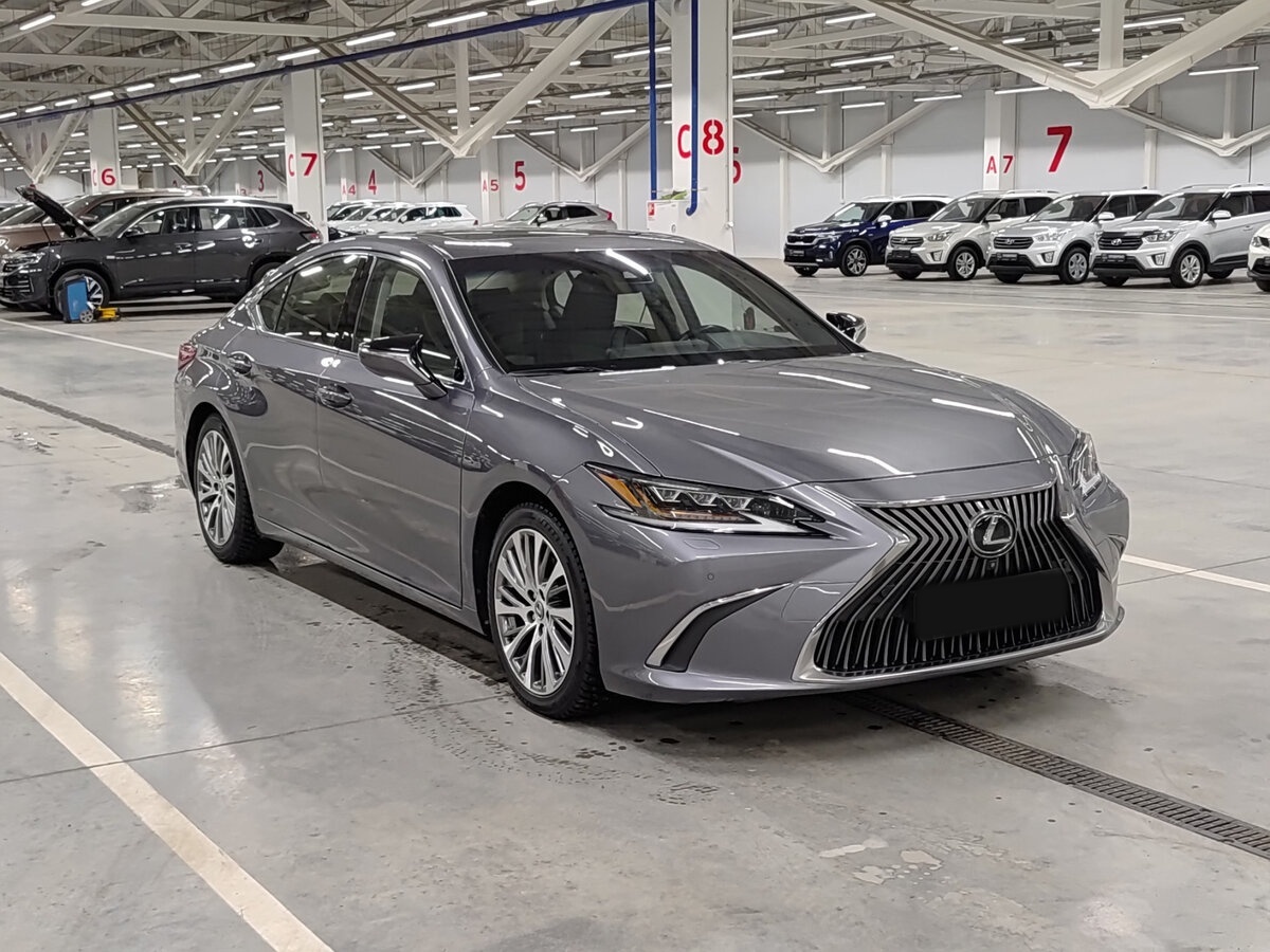 Lexus ES