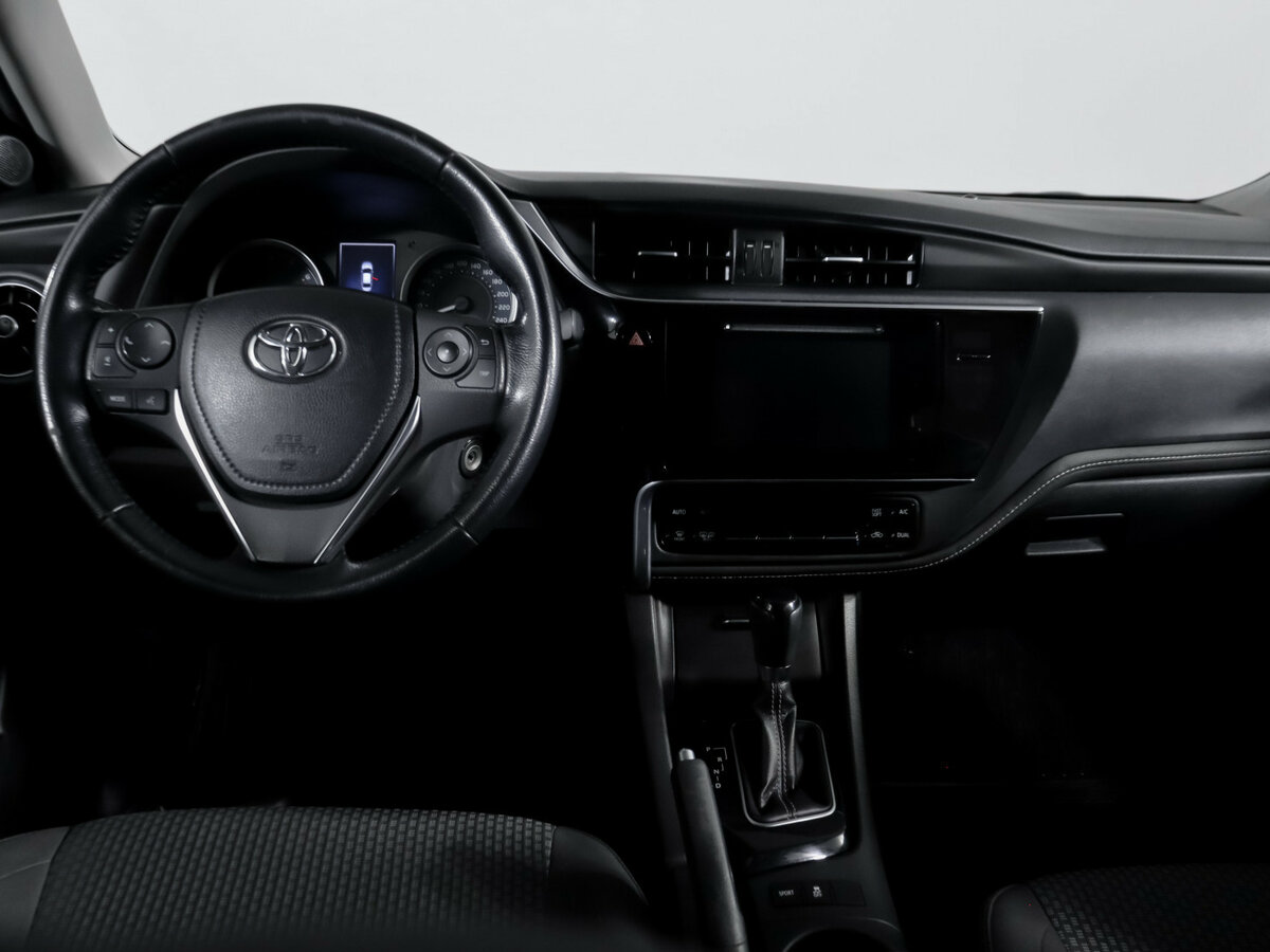 Купить Toyota Corolla XI (E160, E170, E180) Рестайлинг 1, 2017, 98 586 км, фото №10