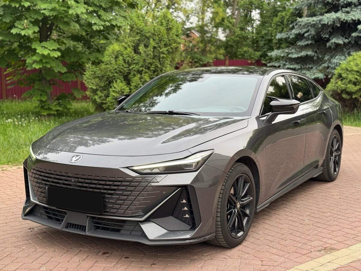 Changan UNI-V