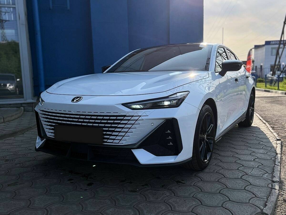 Changan UNI-V
