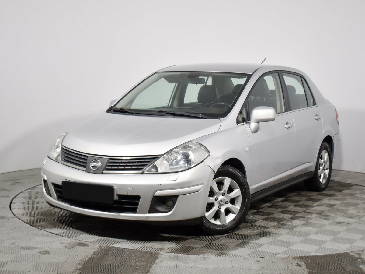 Nissan Tiida